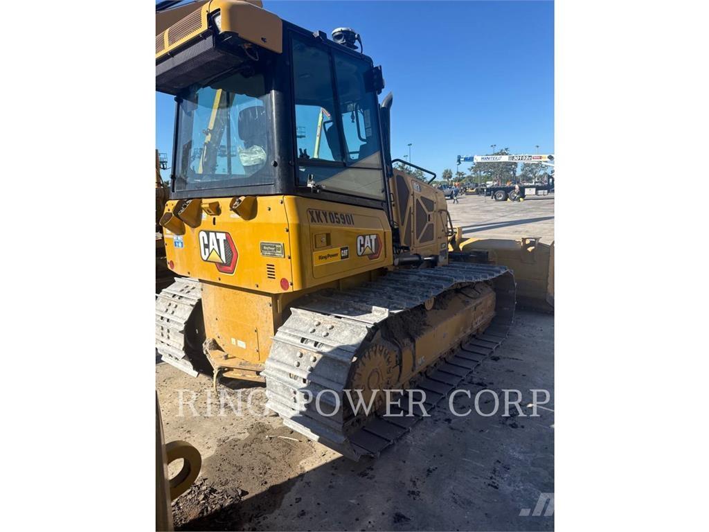 CAT D3LGPEW بلدوزرات مجنزرة