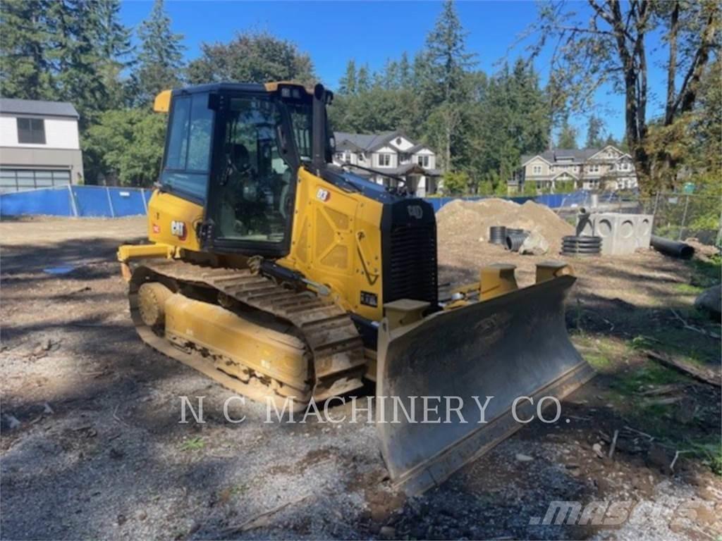 CAT D3XLCB بلدوزرات مجنزرة