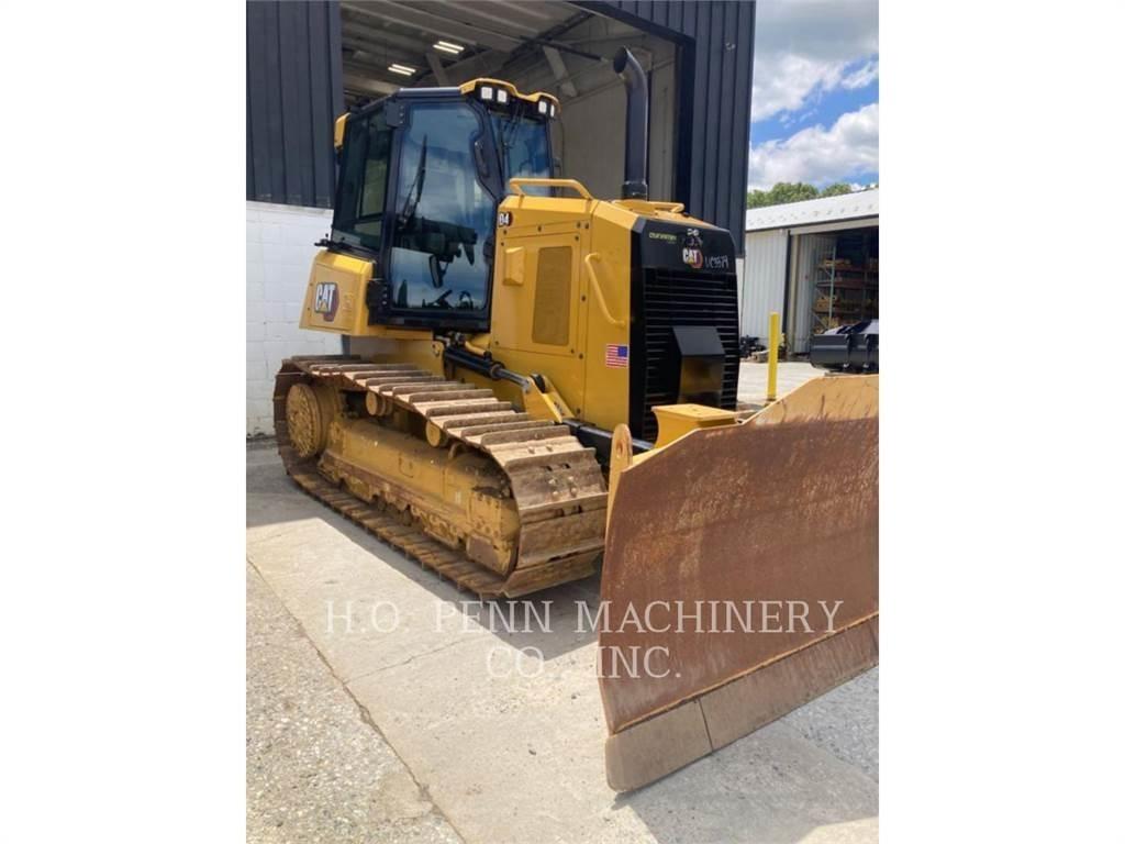 CAT D4-15VP بلدوزرات مجنزرة