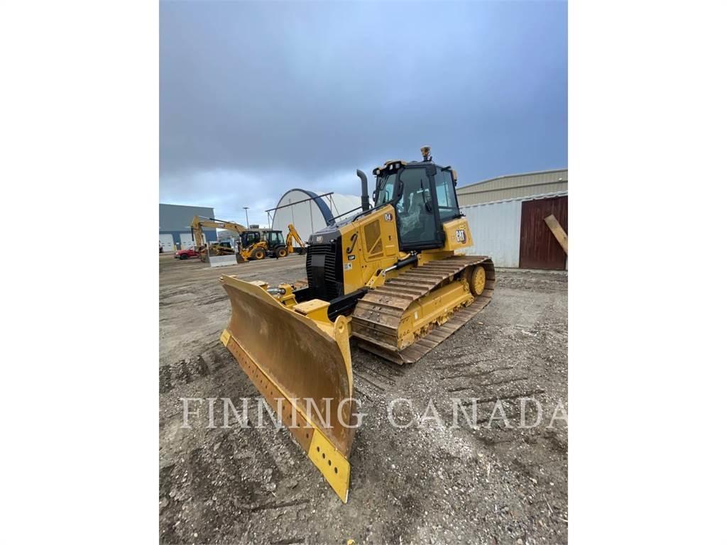 CAT D4-16 بلدوزرات مجنزرة
