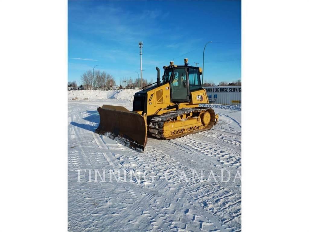 CAT D4-16 بلدوزرات مجنزرة