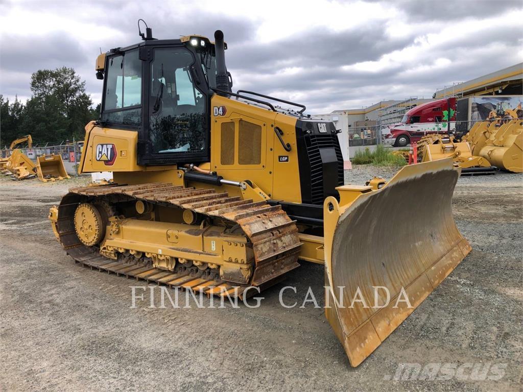 CAT D4-16 بلدوزرات مجنزرة
