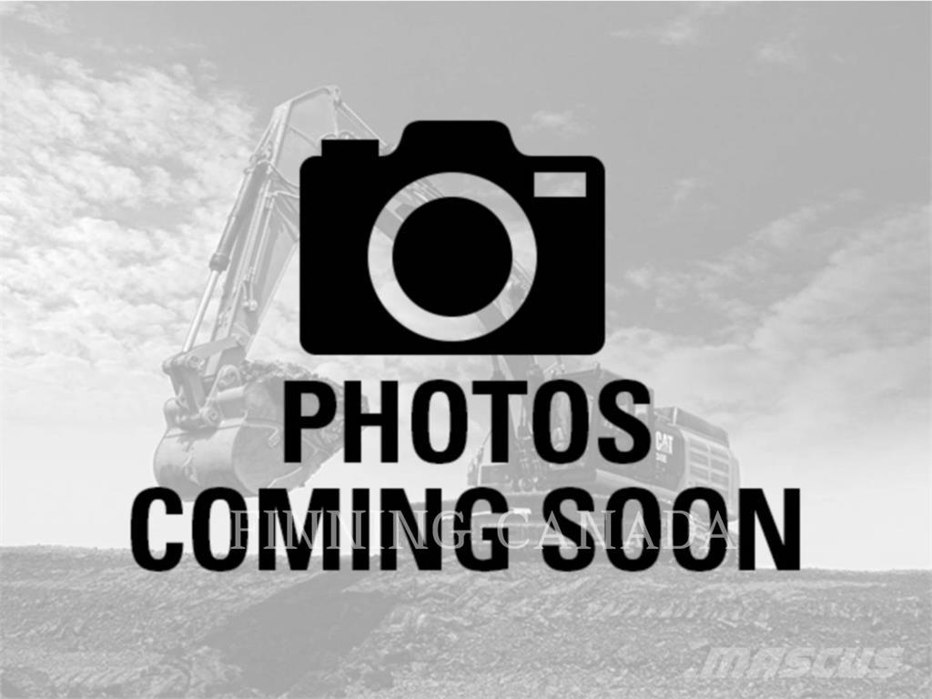 CAT D4-16 بلدوزرات مجنزرة