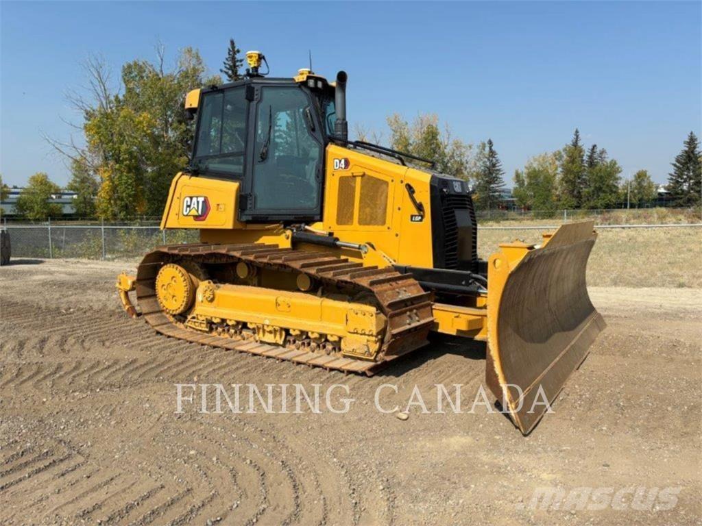 CAT D4-16 LGP بلدوزرات مجنزرة