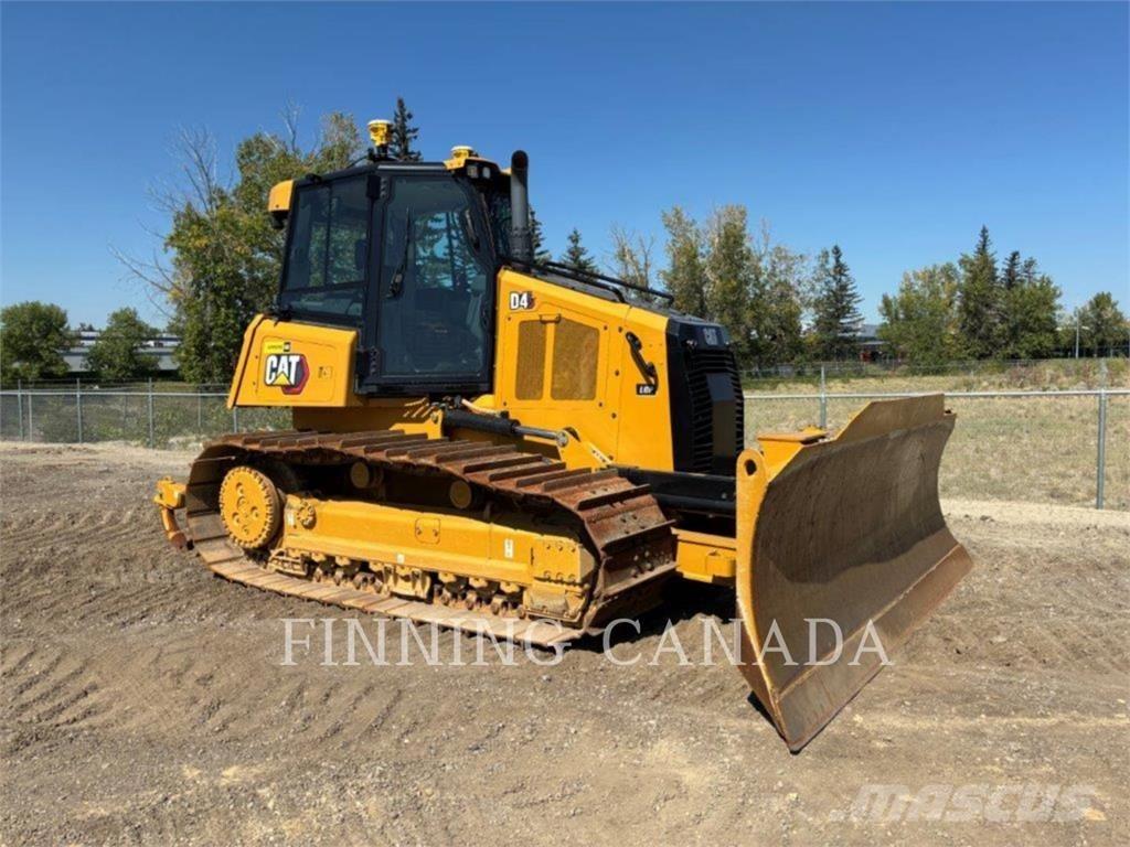 CAT D4-16 LGP بلدوزرات مجنزرة