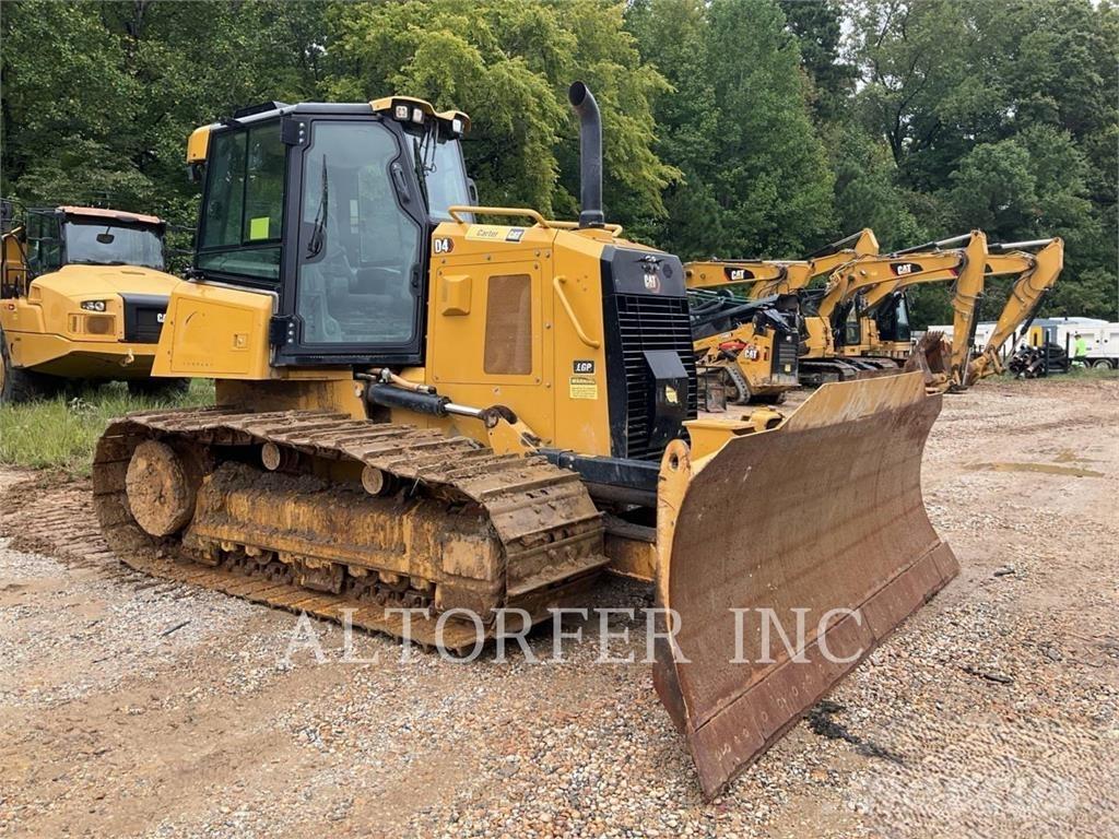 CAT D4 LGP 3D بلدوزرات مجنزرة