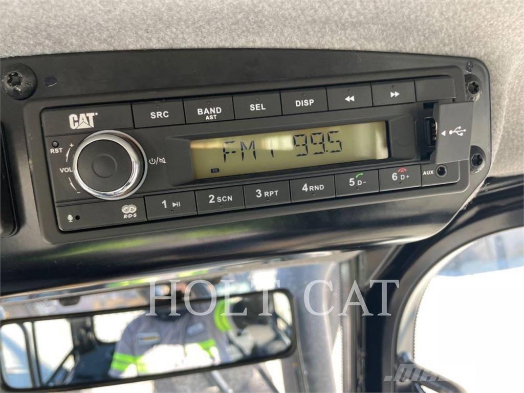 CAT D4 LGPCAB لوادر بعجل