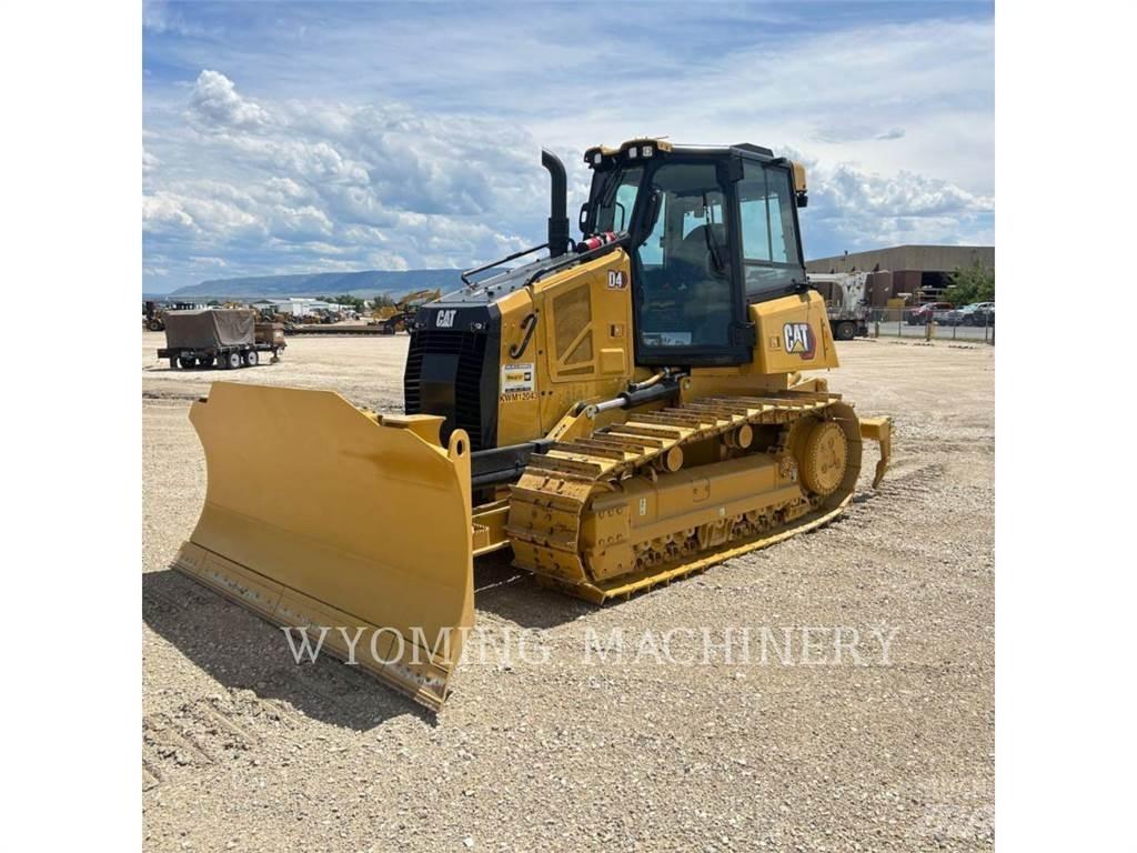 CAT D4 VP بلدوزرات مجنزرة