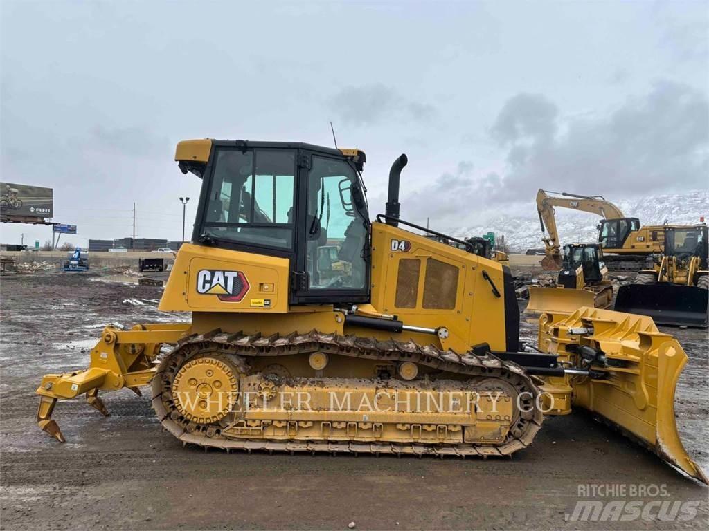 CAT D4 XL بلدوزرات مجنزرة