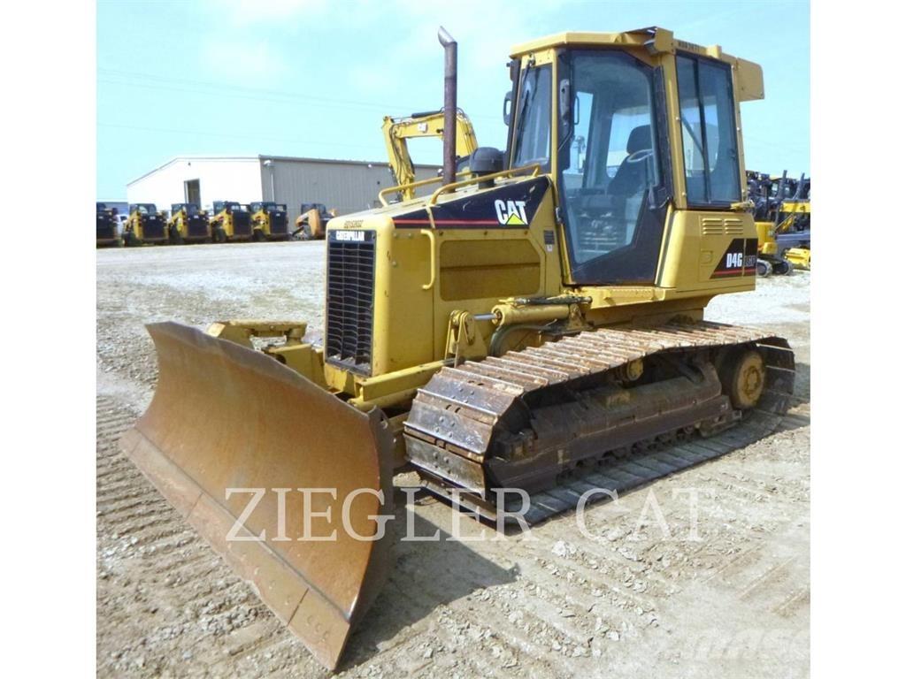 CAT D4GLGP بلدوزرات مجنزرة