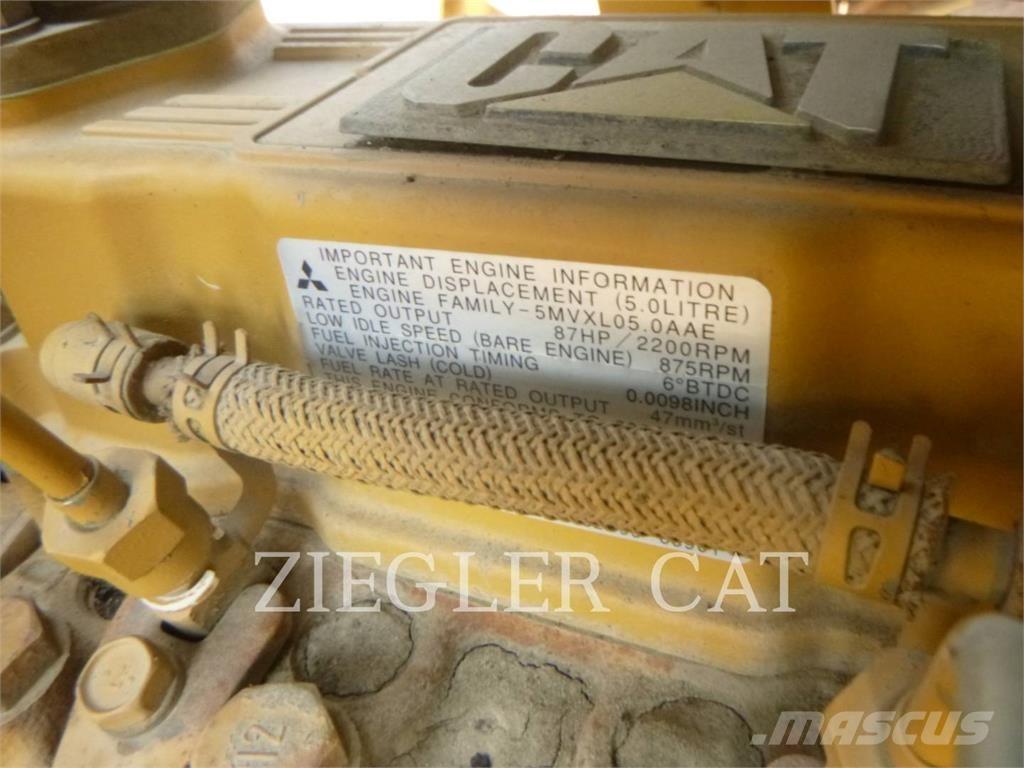 CAT D4GLGP بلدوزرات مجنزرة