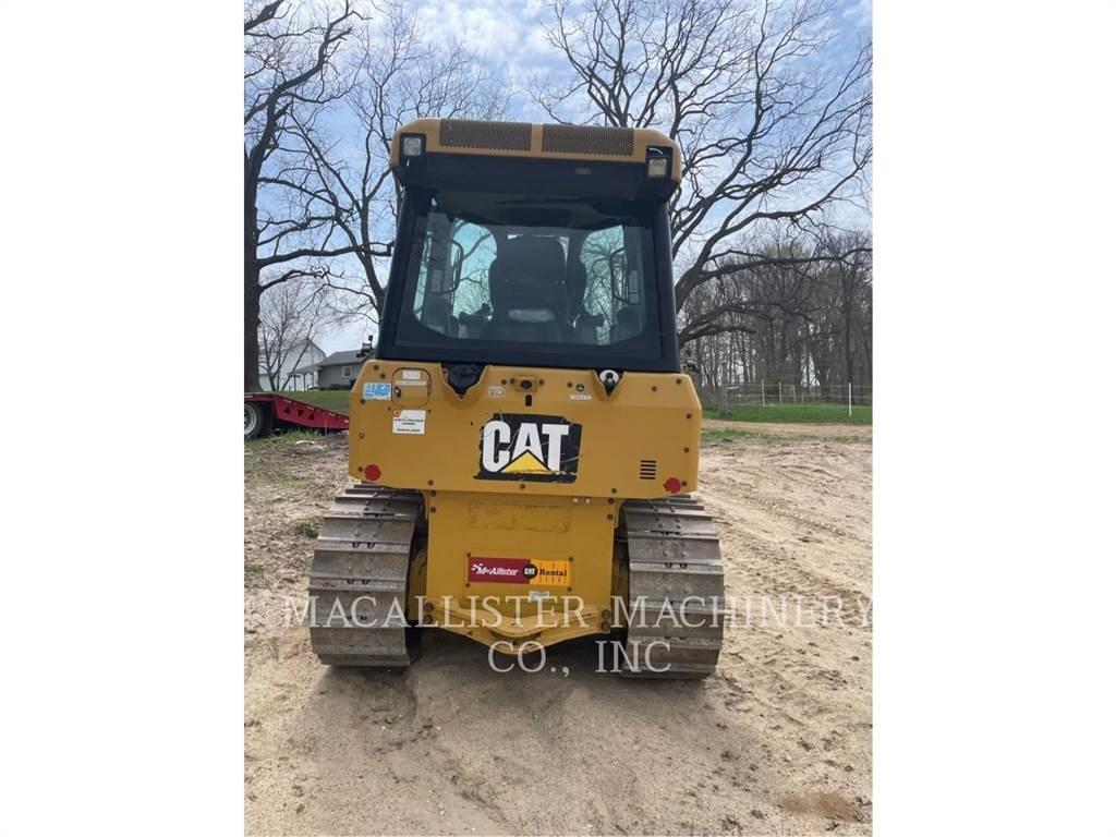 CAT D4K2 XL بلدوزرات مجنزرة