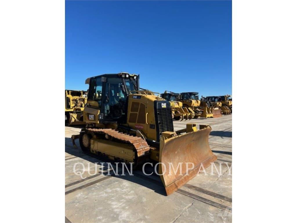 CAT D4K2 XL بلدوزرات مجنزرة