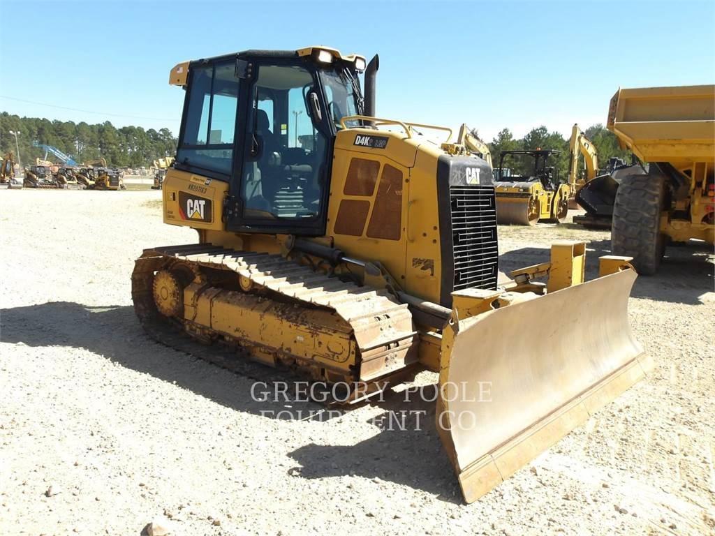 CAT D4K2LGP بلدوزرات مجنزرة