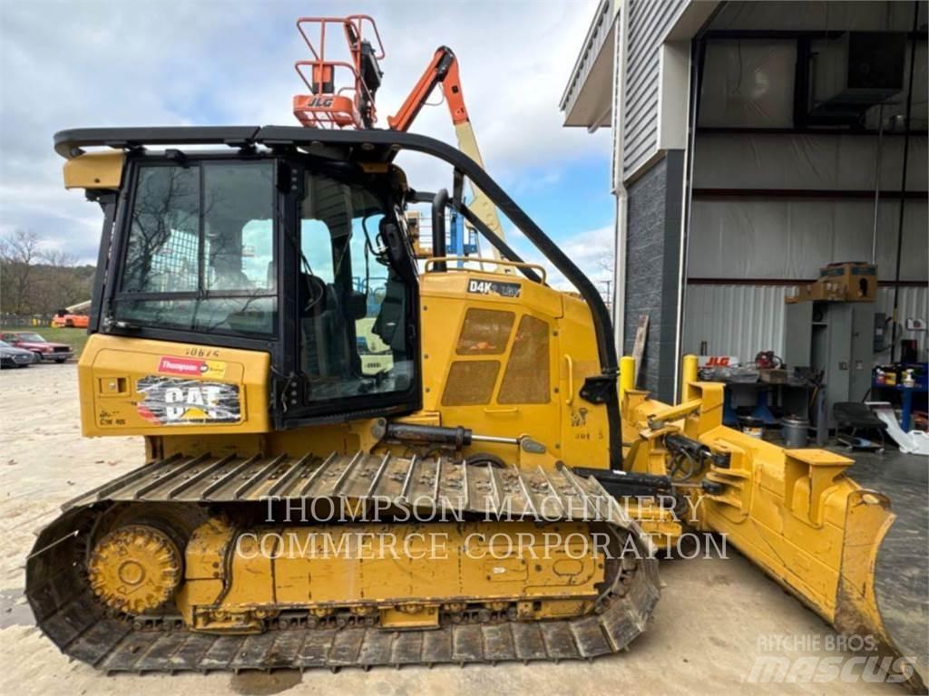 CAT D4K2LGP بلدوزرات مجنزرة