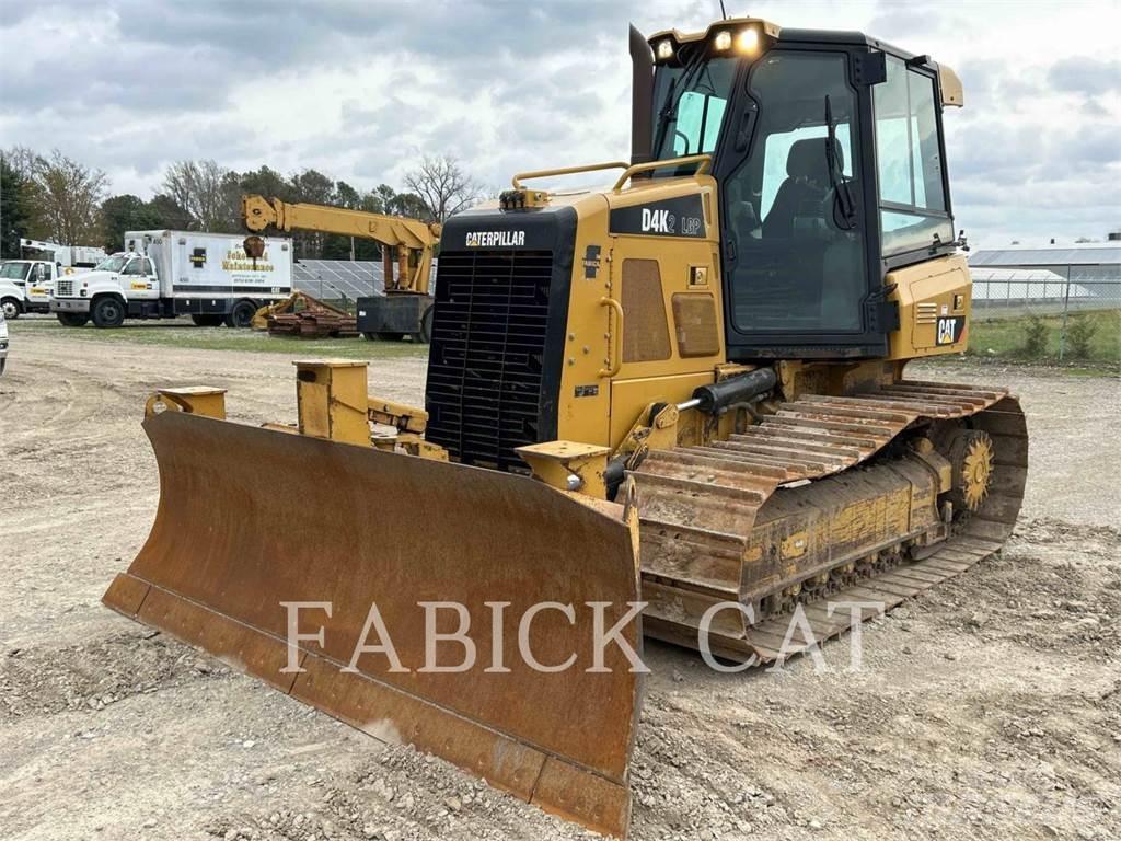 CAT D4K2LGPARO بلدوزرات مجنزرة