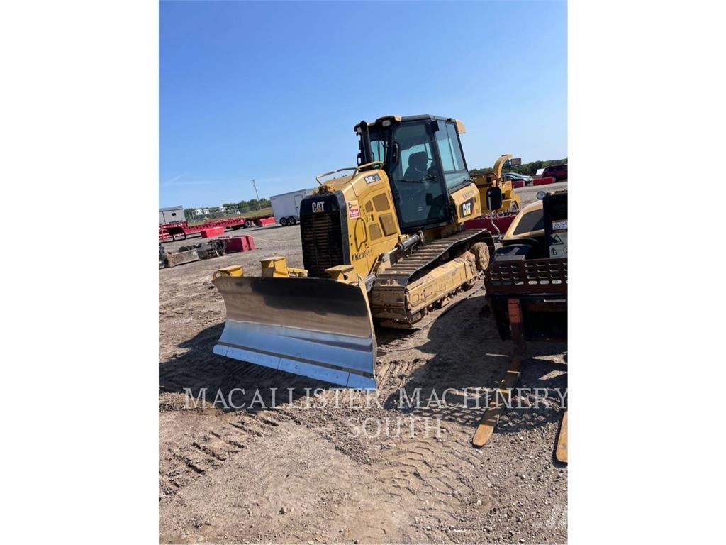 CAT D4K2XL بلدوزرات مجنزرة