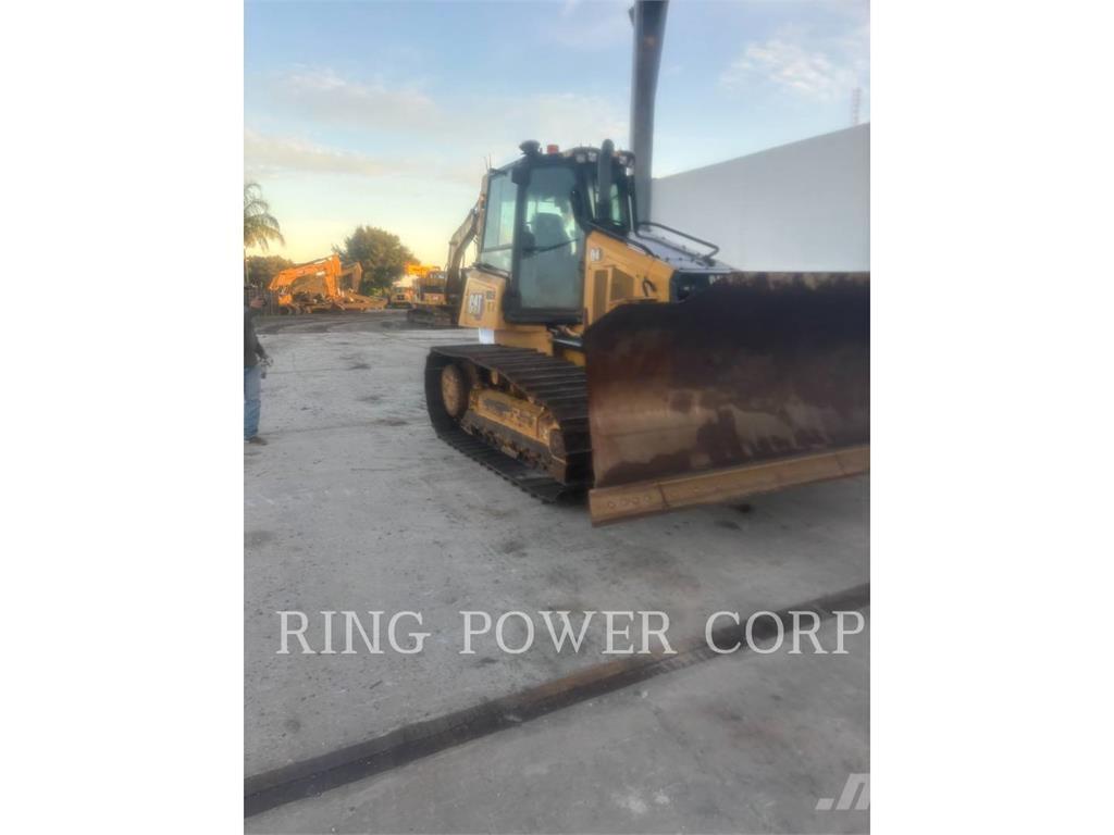 CAT D4VPEW بلدوزرات مجنزرة