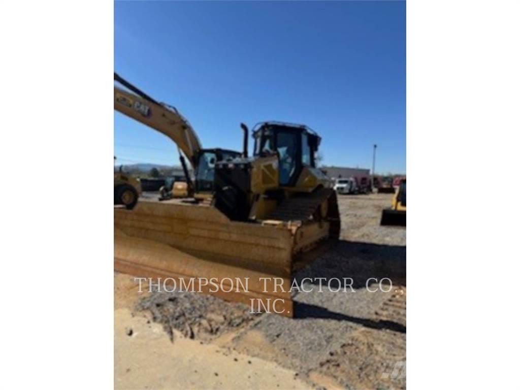 CAT D5 بلدوزرات مجنزرة