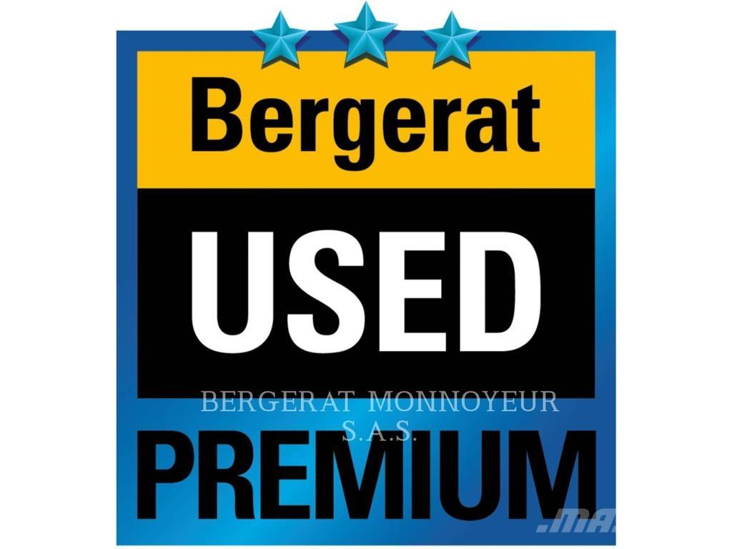 CAT D5 بلدوزرات مجنزرة