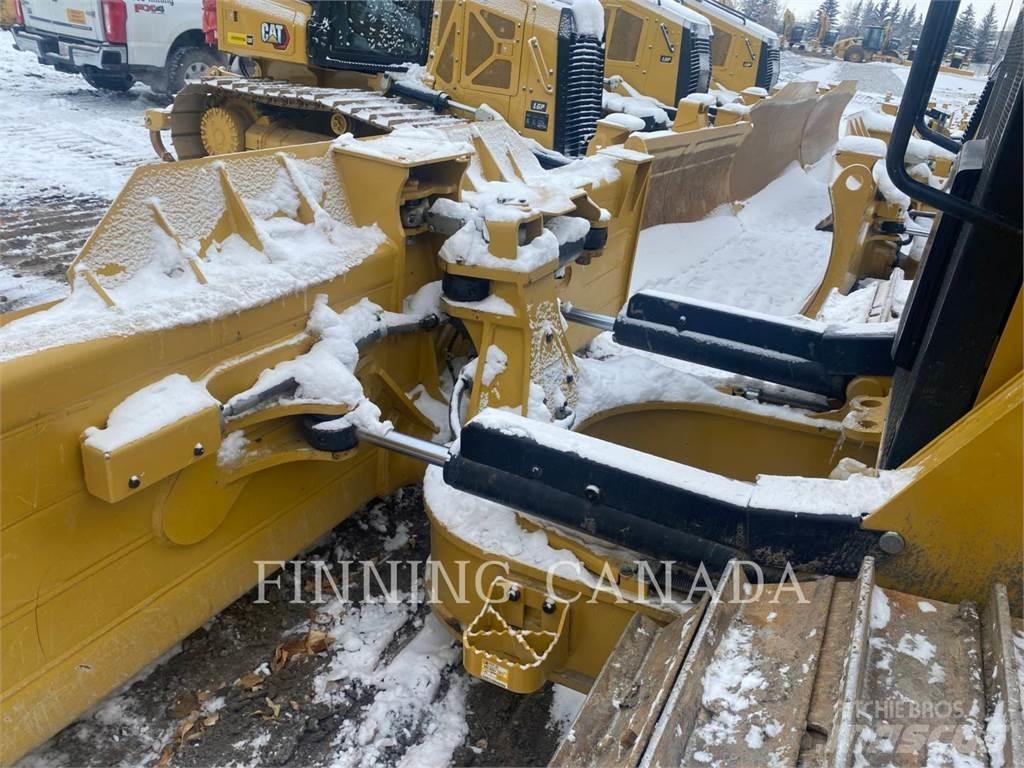 CAT D5-17 بلدوزرات مجنزرة