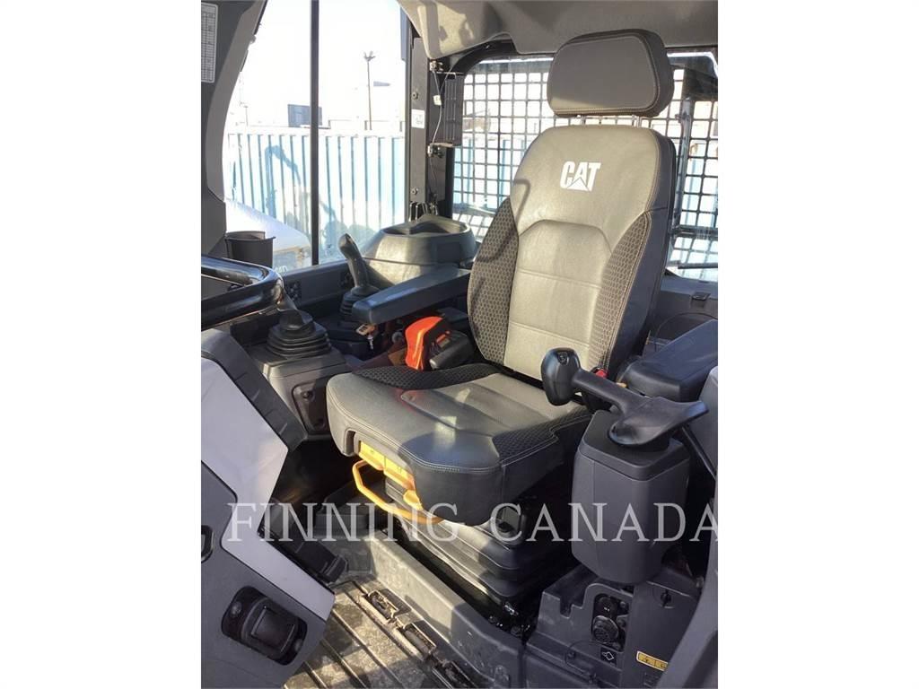 CAT D5-17 بلدوزرات مجنزرة