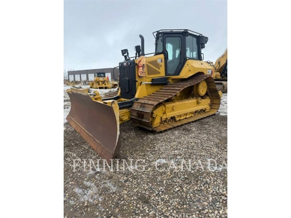 CAT D5-17 بلدوزرات مجنزرة