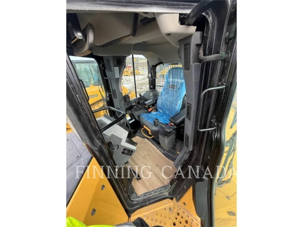 CAT D5-17 بلدوزرات مجنزرة