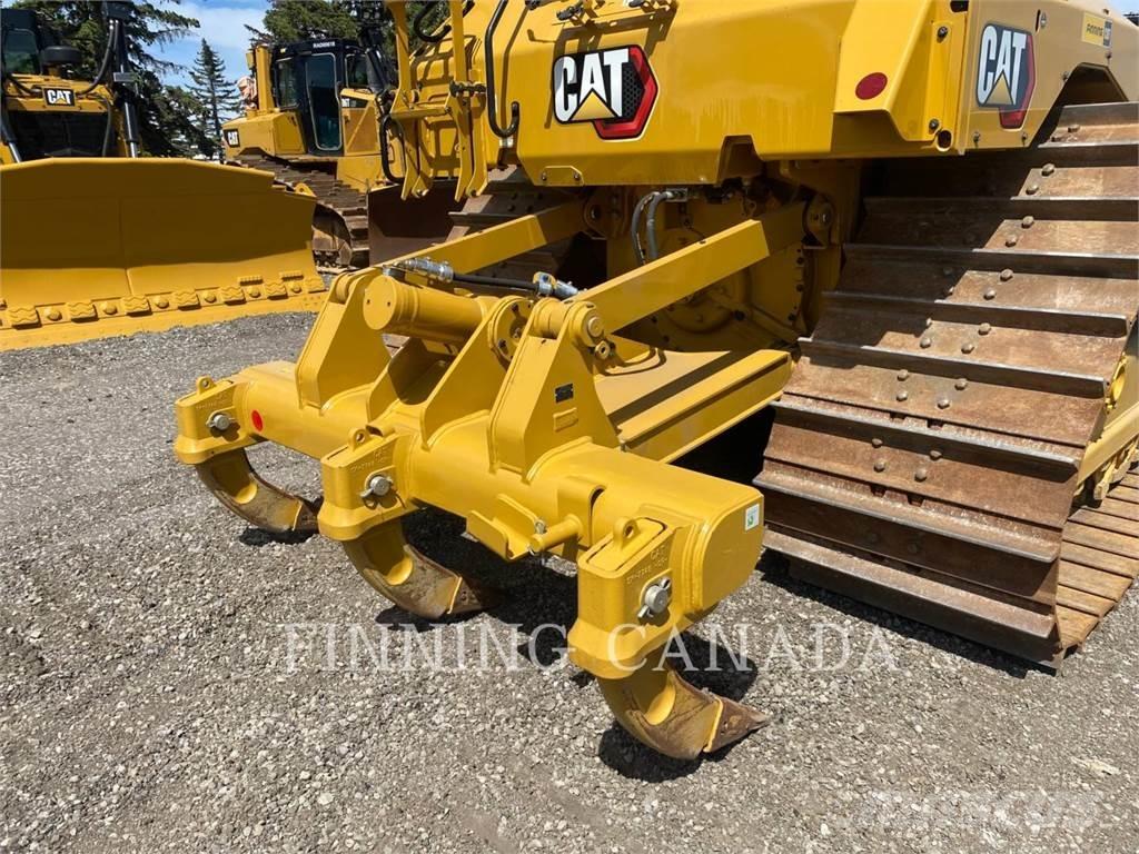 CAT D5-17 بلدوزرات مجنزرة