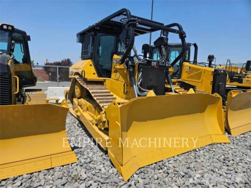 CAT D5-17 SU بلدوزرات مجنزرة