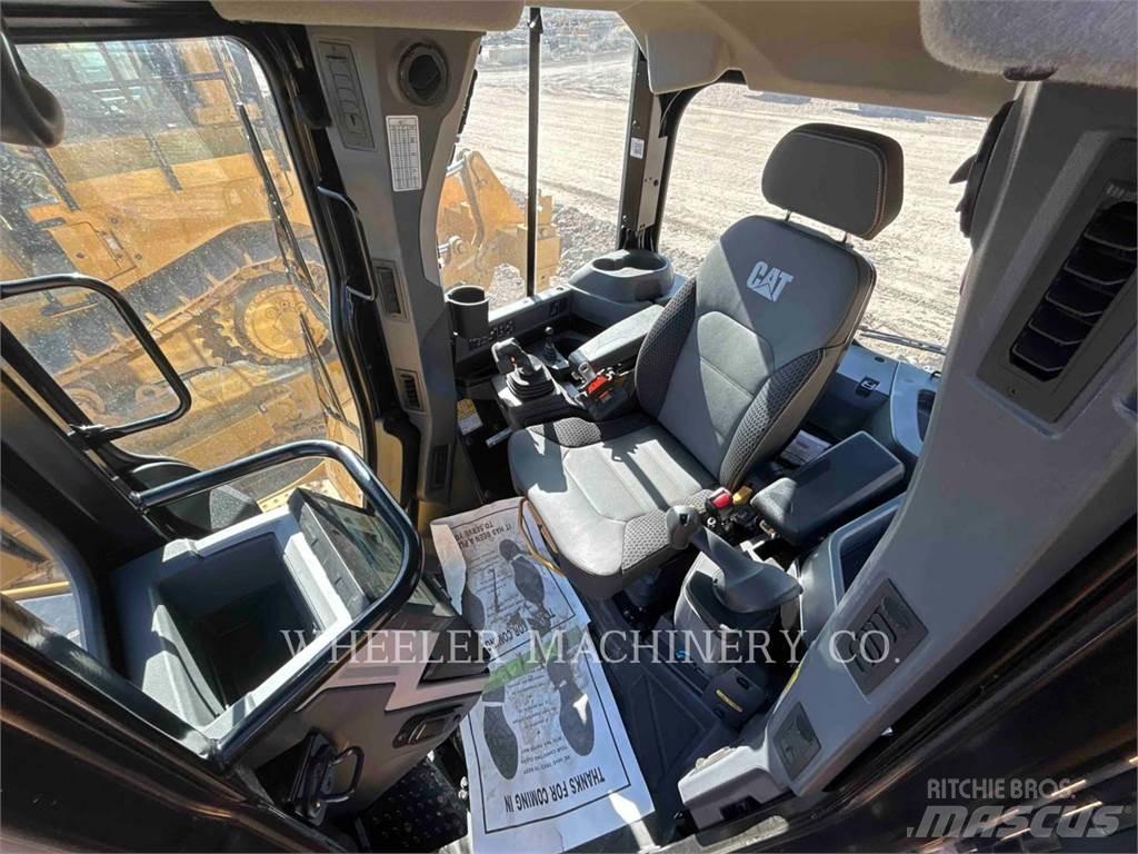 CAT D5-17 XL بلدوزرات مجنزرة