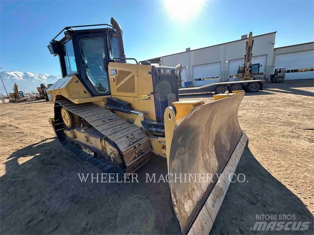 CAT D5-17 XL بلدوزرات مجنزرة
