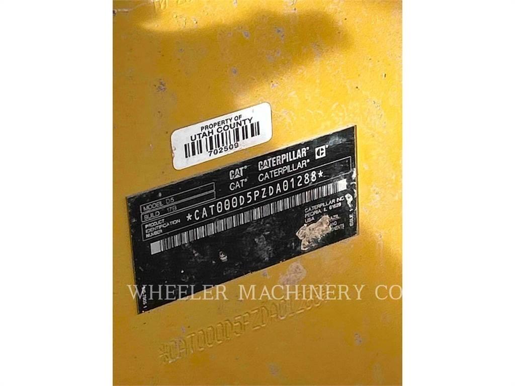 CAT D5-17 XL بلدوزرات مجنزرة