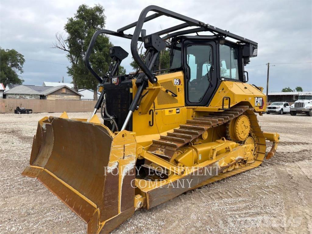 CAT D5-17SX بلدوزرات مجنزرة