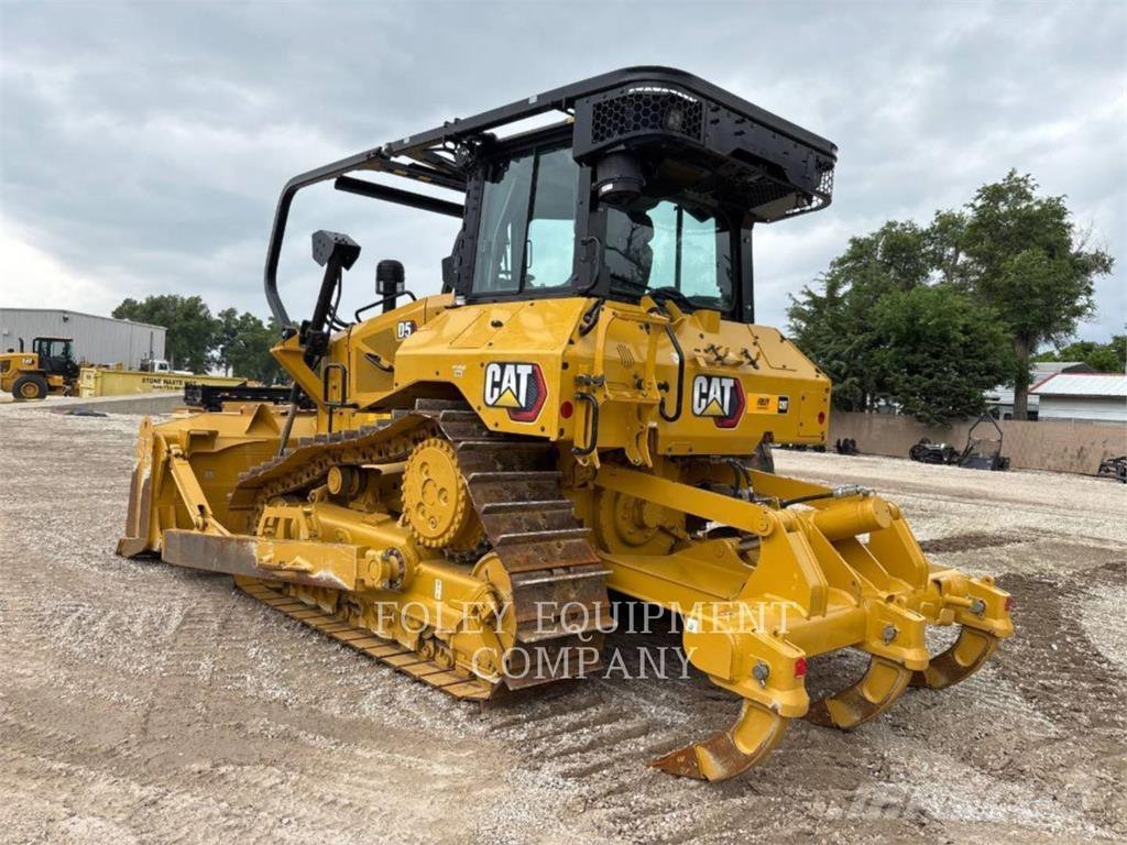 CAT D5-17SX بلدوزرات مجنزرة