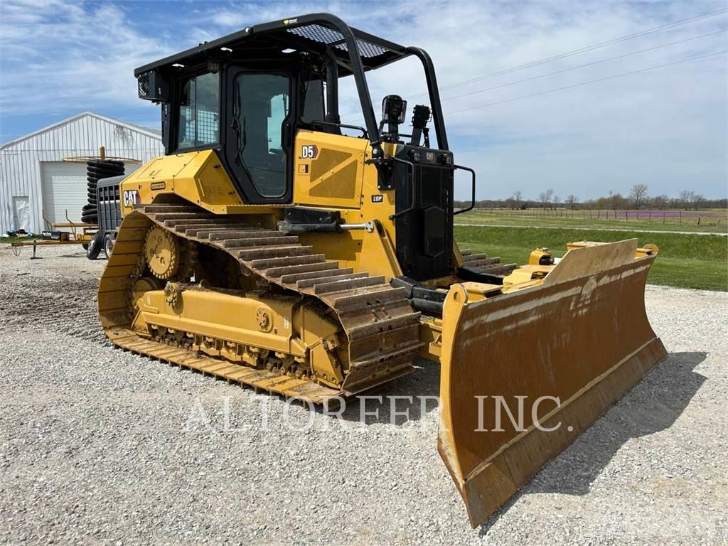 CAT D5-17VPLGP بلدوزرات مجنزرة
