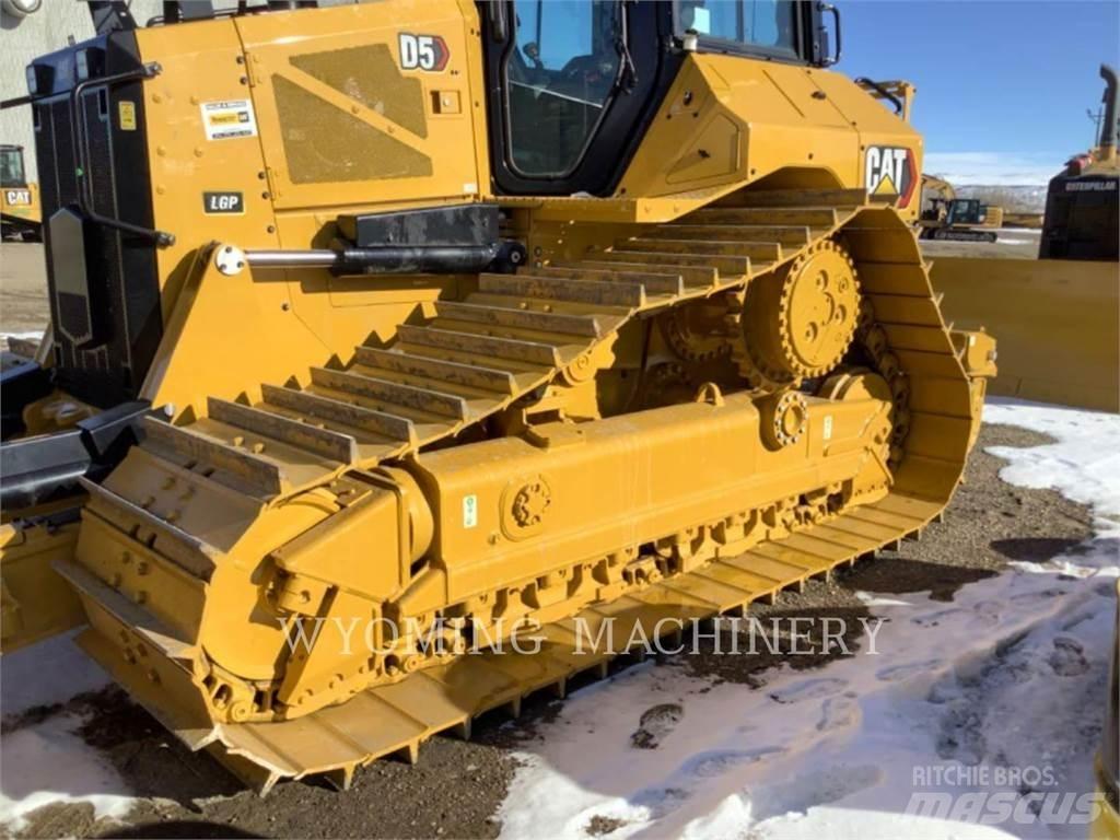 CAT D5 LGP بلدوزرات مجنزرة