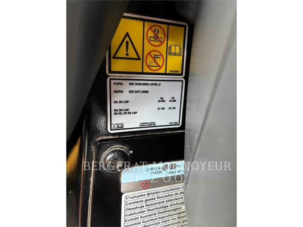 CAT D5 LGP بلدوزرات مجنزرة