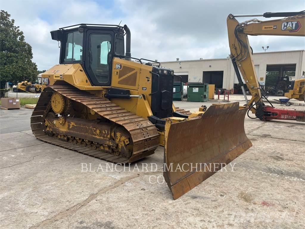 CAT D5 LGP بلدوزرات مجنزرة