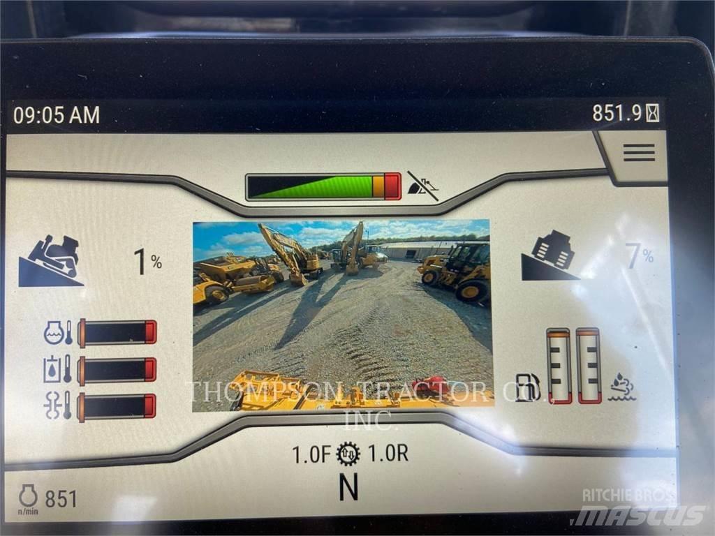 CAT D5 LGP VPAT بلدوزرات مجنزرة