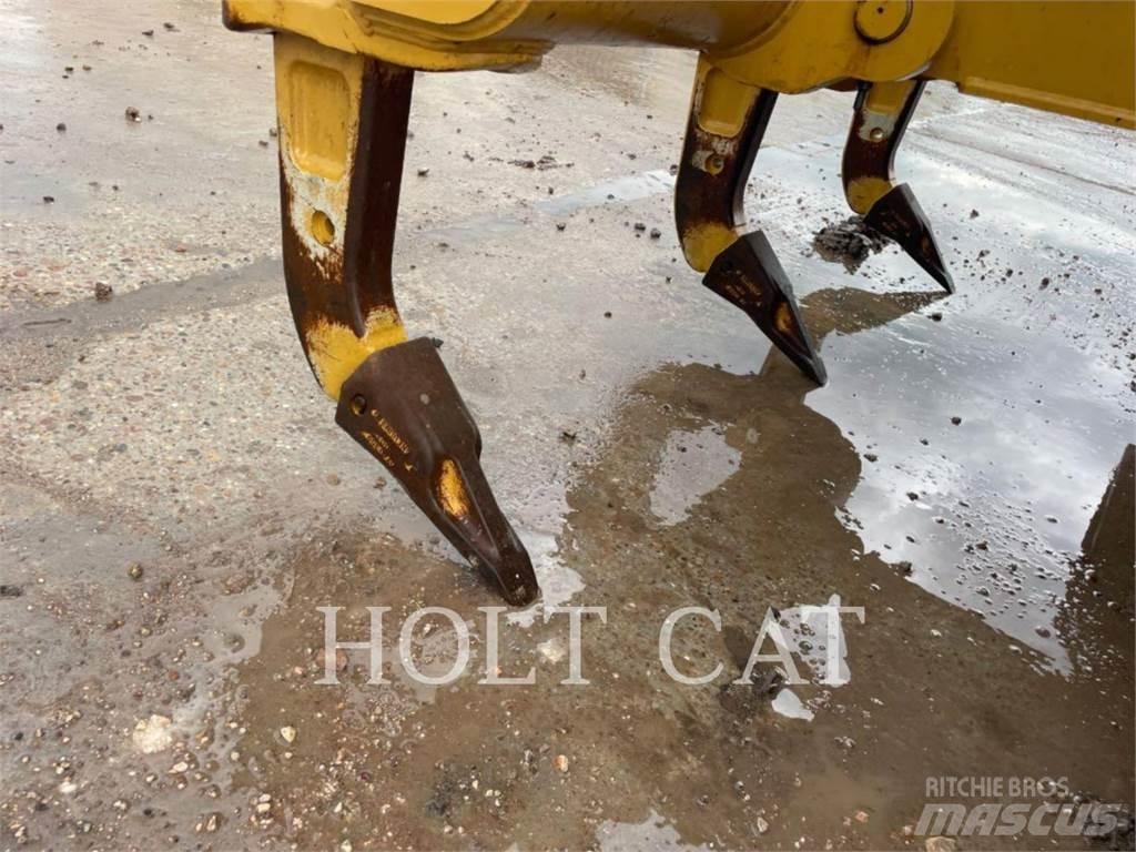 CAT D5 LGPVP بلدوزرات مجنزرة
