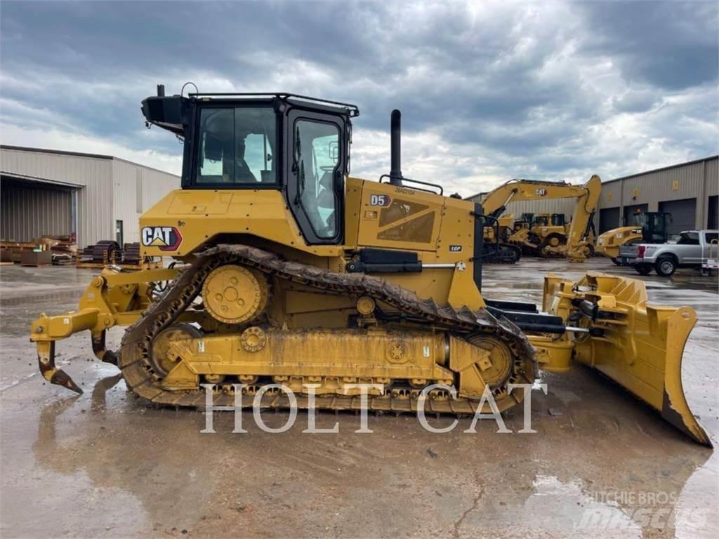 CAT D5 LGPVP بلدوزرات مجنزرة