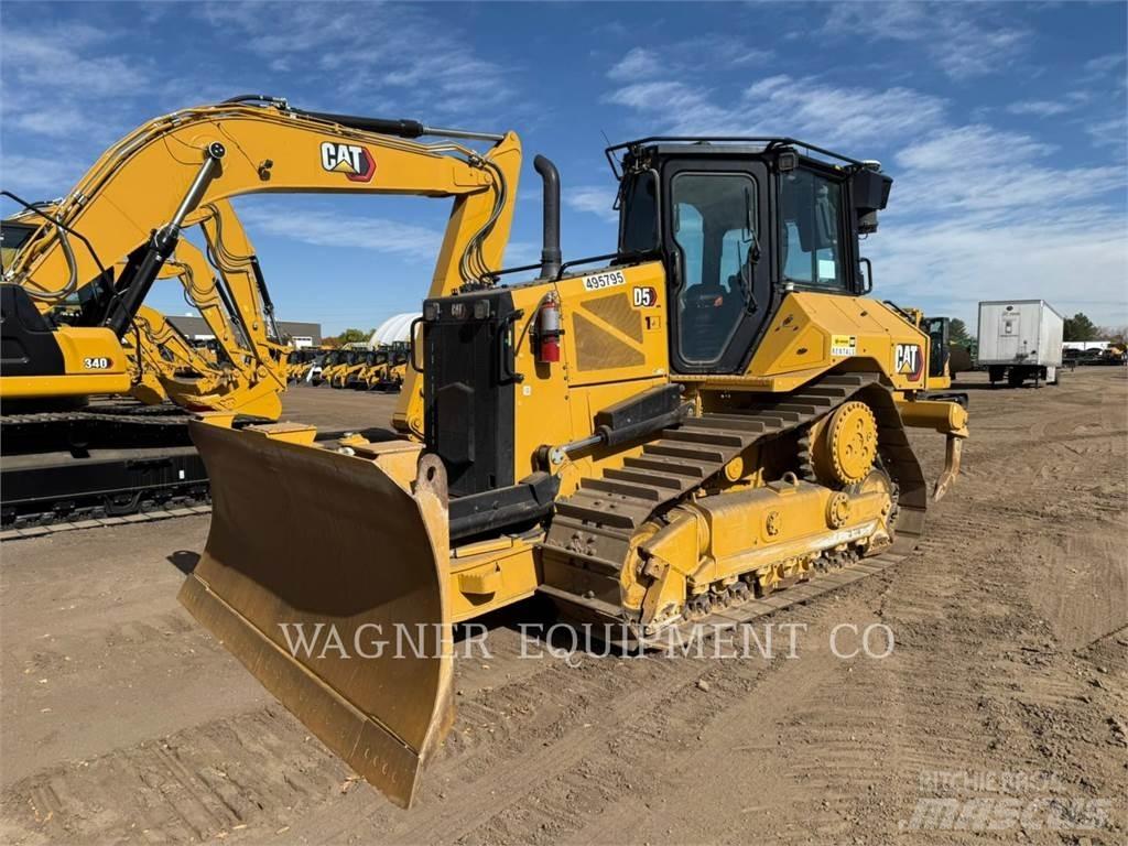 CAT D5 VP بلدوزرات مجنزرة