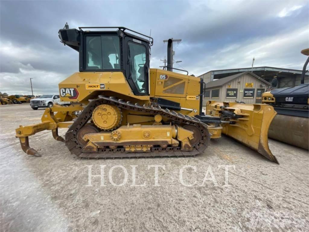 CAT D5 VP بلدوزرات مجنزرة