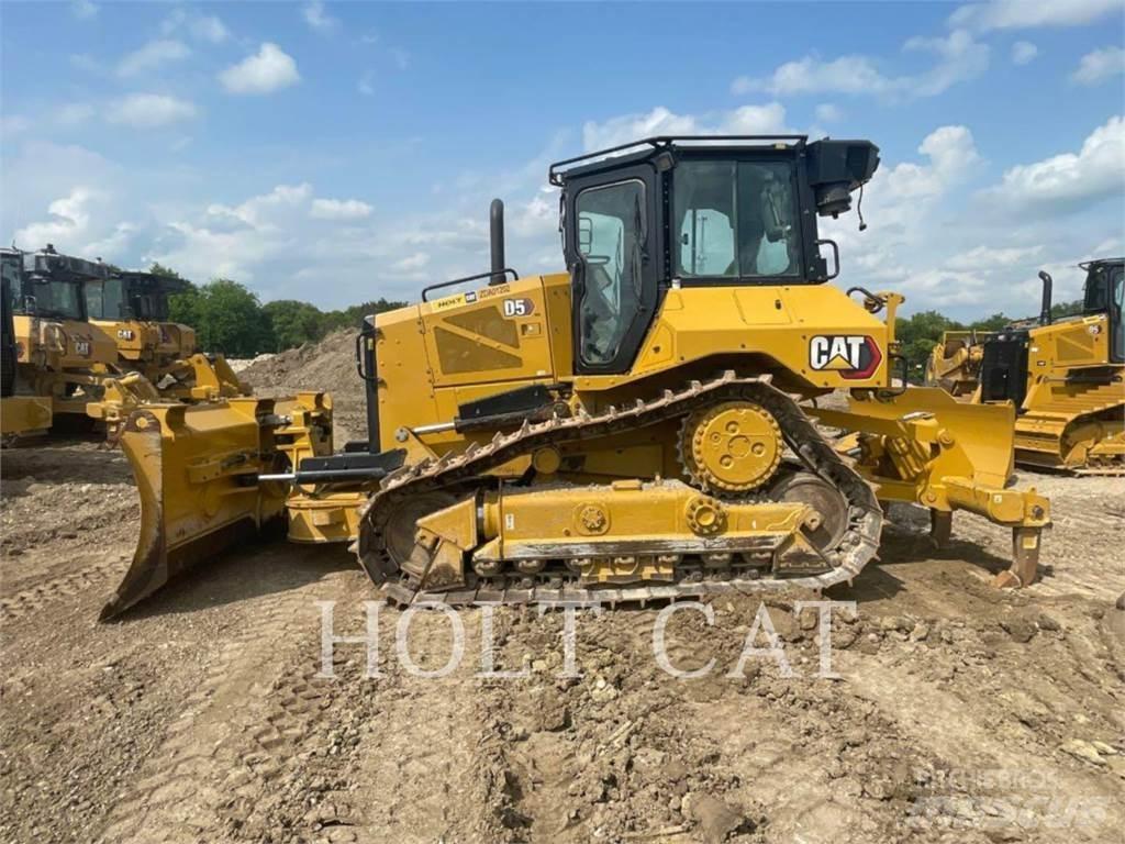 CAT D5 VP بلدوزرات مجنزرة