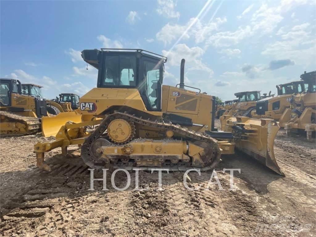 CAT D5 VP بلدوزرات مجنزرة