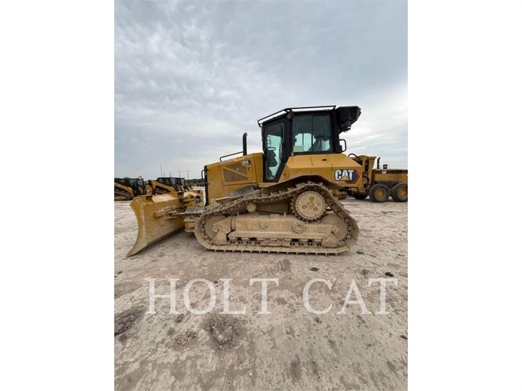 CAT D5 VP بلدوزرات مجنزرة