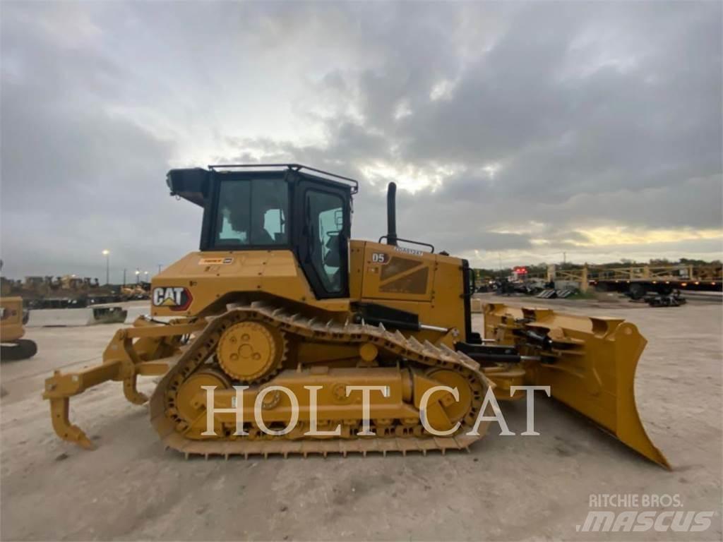 CAT D5 VP بلدوزرات مجنزرة