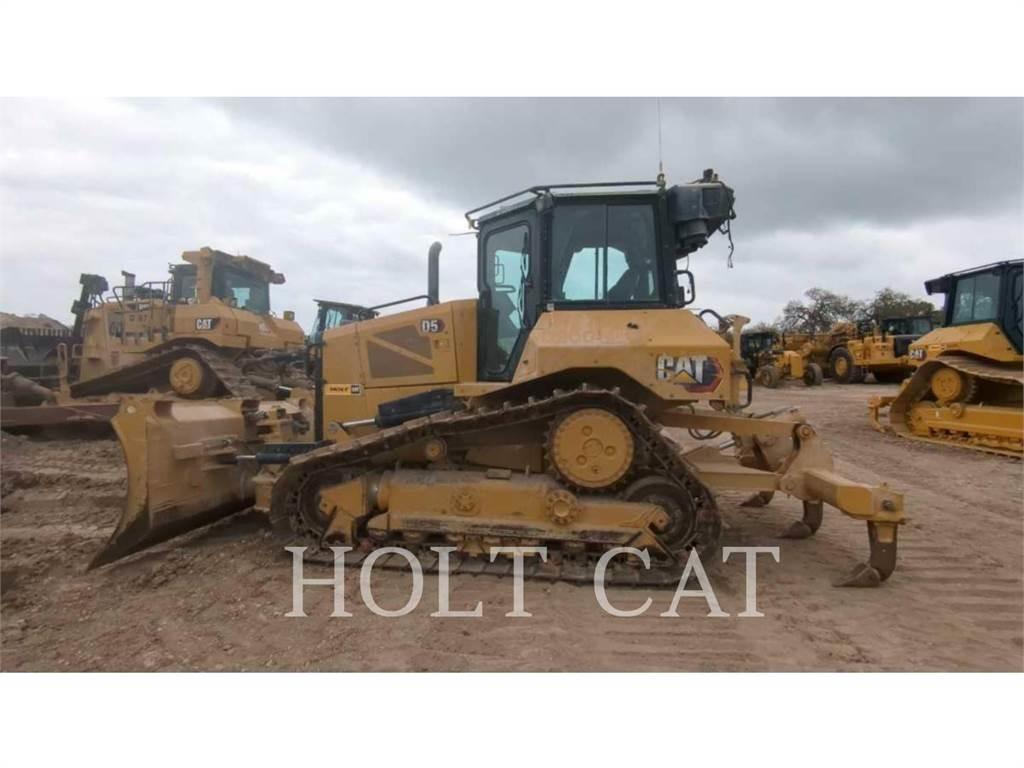CAT D5 VP بلدوزرات مجنزرة