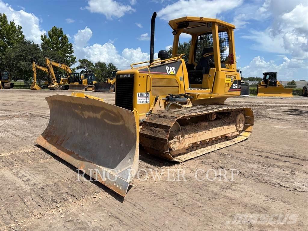 CAT D5GLGP بلدوزرات مجنزرة
